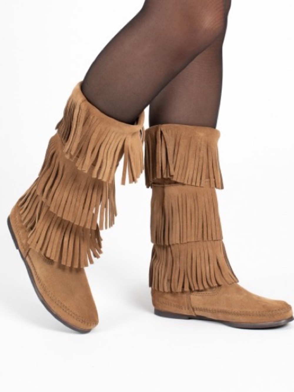 NIB- Minnetonka Moccasins Women’s 1637T 3 layer Fringe Seude Boots Taupe - Picture 1 of 16